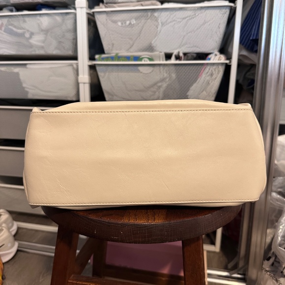 reformation vittoria clutch in almond leather - Picture 3 of 8